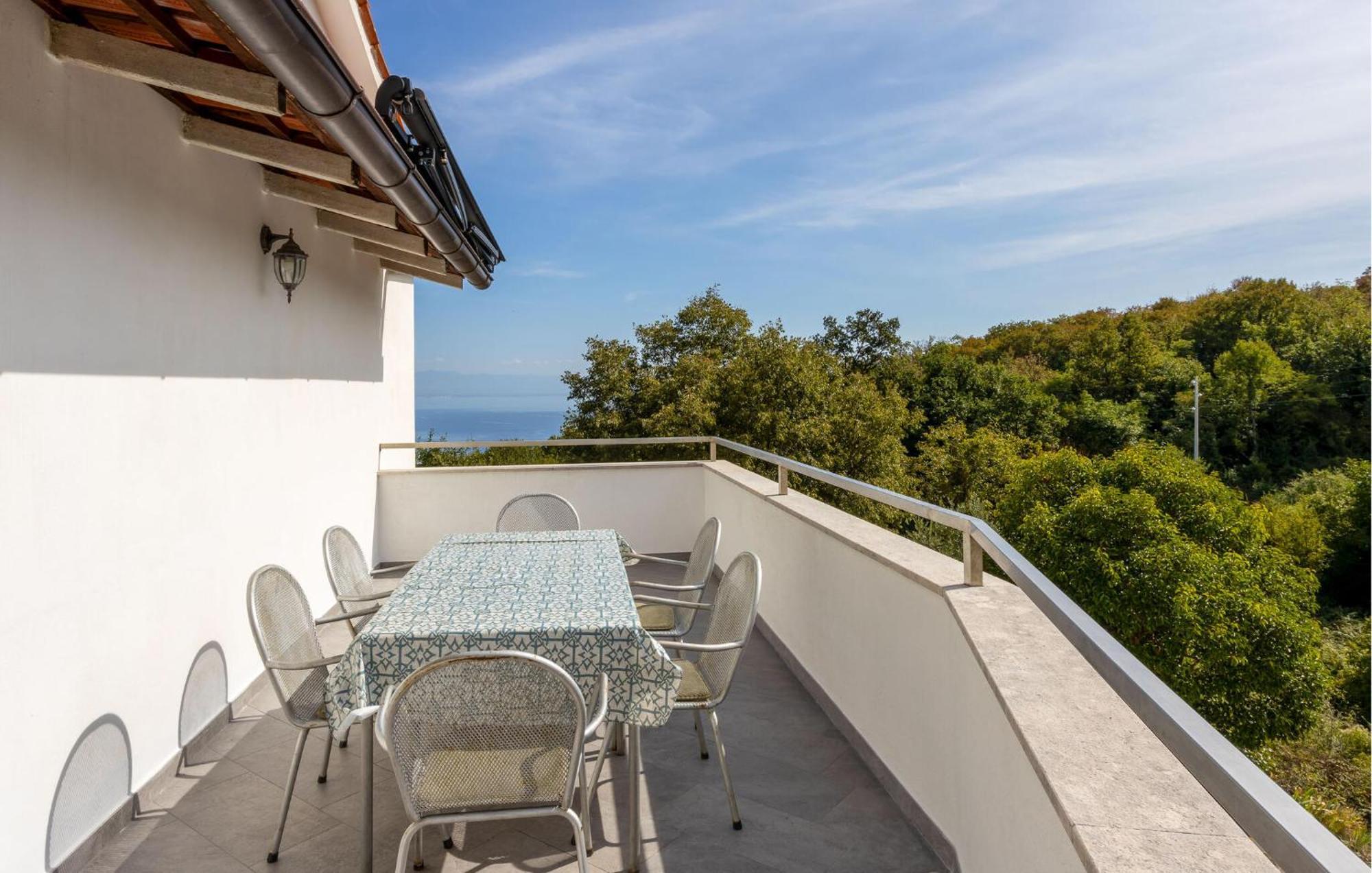 Lovely Apartment In Brsec With House Sea View Eksteriør bilde